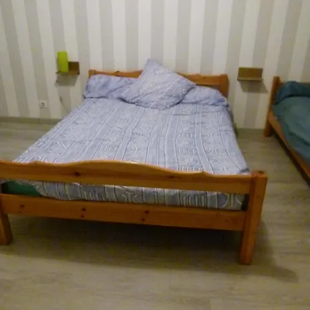 Proche Circuit Fille