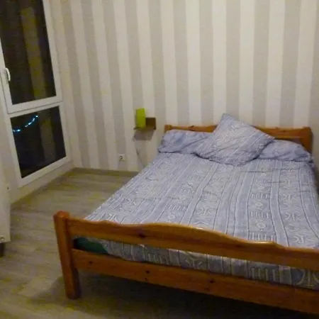 Proche Circuit * Fille